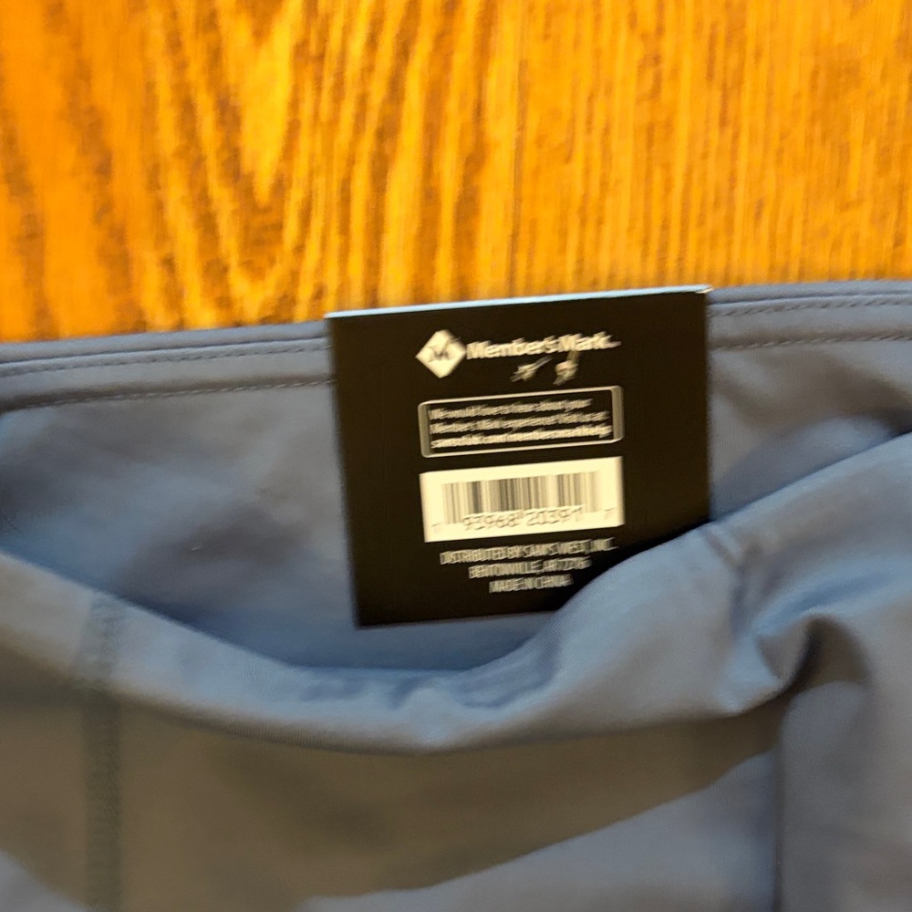 New perforated leggings new with tags - Picture 2 of 5